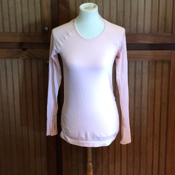 Athleta Tops - Athleta, Size Small NWOT Momentum top